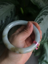 Load image into Gallery viewer, 58mm 100% natural light green/brown round cut jadeite jade bangle L64
