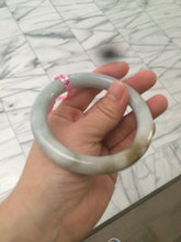 Load image into Gallery viewer, 58mm 100% natural light green/brown round cut jadeite jade bangle L64