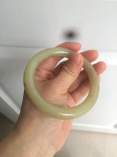 Load image into Gallery viewer, 59mm 100% Natural yellow/brown round cut nephrite Jade bangle HF5