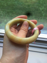 Load image into Gallery viewer, 53.4mm 100% Natural yellow Xiu Jade (Serpentine) bangle Xiu jade L72