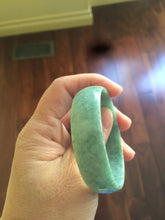 Load image into Gallery viewer, 51.7 mm Type A 100% Natural pea green thin style Jadeite Jade bangle T412