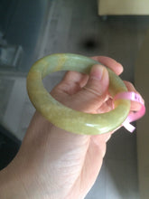 Load image into Gallery viewer, 53.4mm 100% Natural yellow Xiu Jade (Serpentine) bangle Xiu jade L72