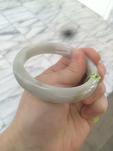 Load image into Gallery viewer, 57.8mm Certified Type A 100% Natural light green/brown Jadeite Jade bangle Z81-5732