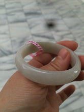 Load image into Gallery viewer, 47.5mm Certified Type A 100% Natural icy light green/white oval Jadeite Jade bangle Q61-6673