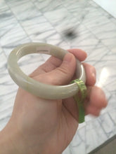 Load image into Gallery viewer, 58.5mm certified 100% natural green/yellow jadeite jade bangle AE44-8521
