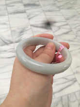 Load image into Gallery viewer, 57mm certificated Type A 100% Natural green Jadeite Jade bangle Y52-0715