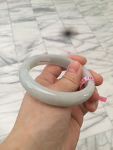 Load image into Gallery viewer, 57mm certificated Type A 100% Natural green Jadeite Jade bangle Y52-0715