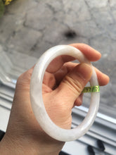 Load image into Gallery viewer, 57mm certificated Type A 100% Natural light green /yellow round cut Jadeite Jade bangle x60-9026