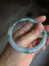 Load image into Gallery viewer, 56.7mm Certified type A 100% Natural light green purple with floating flowers slim round cut jadeite jade bangle AC51-7554