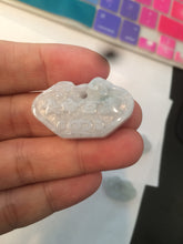 Load image into Gallery viewer, 100% Natural green/white Jadeite Jade healthy and longevity lock pendant AQ49