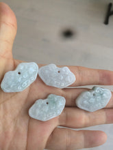 Load image into Gallery viewer, 100% Natural green/white Jadeite Jade healthy and longevity lock pendant AQ49