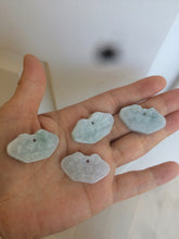 Load image into Gallery viewer, 100% Natural green/white Jadeite Jade healthy and longevity lock pendant AQ49