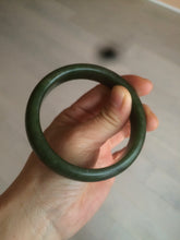 Load image into Gallery viewer, 59mm 100% Natural dark green/black nephrite Jade(碧玉) bangle HF16