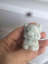 Load image into Gallery viewer, 100% Natural white beige with black/brown flying dandelions Osmanthus fragrant nephrite Jade fortune piggy desk decor/worry stone HF35-3