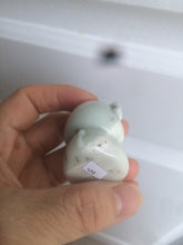 Load image into Gallery viewer, 100% Natural white beige with black/brown flying dandelions Osmanthus fragrant nephrite Jade fortune piggy desk decor/worry stone HF35-3