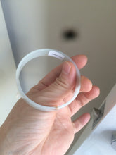 Load image into Gallery viewer, 51.5mm certified Type A 100% Natural white with yellow floating flowers thin jadeite jade bangle R83-4972