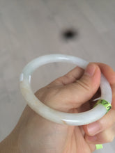 Load image into Gallery viewer, 57mm certificated Type A 100% Natural light green /yellow round cut Jadeite Jade bangle x60-9026