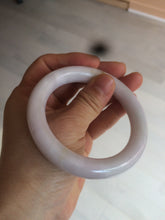 Load image into Gallery viewer, 55mm 100% natural Type A light purple/white round cut jadeite jade bangle Z109