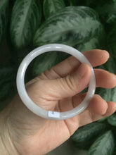 Load image into Gallery viewer, 56.5mm Certified type A 100% Natural purple/white round cut slim Jadeite Jade bangle AE2-5249