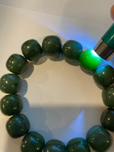 Load image into Gallery viewer, 卖了 14x13mm 100% Natural dark green/yellow/black vintage style nephrite Jade bead bracelet HF26