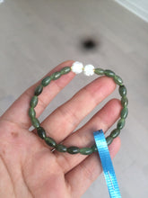 Load image into Gallery viewer, 100% natural green/white Icy watery type A jadeite jade olive+ancient Chinese coin/four-leaf clover bead bracelet AS32