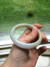Load image into Gallery viewer, 55.3mm certified Type A 100% Natural green/yellow Jadeite Jade bangle Y114-0412
