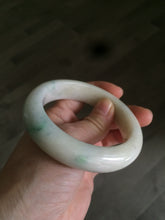 Load image into Gallery viewer, Certified 100% natural 57mm beige/sunny green chubby jadeite jade bangle B1-0466