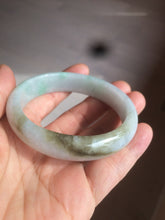 Load image into Gallery viewer, 51.3mm Type A 100% Natural green light Jadeite Jade oval bangle AM16