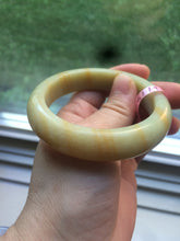 Load image into Gallery viewer, 53.4mm 100% Natural yellow Xiu Jade (Serpentine) bangle Xiu jade L72