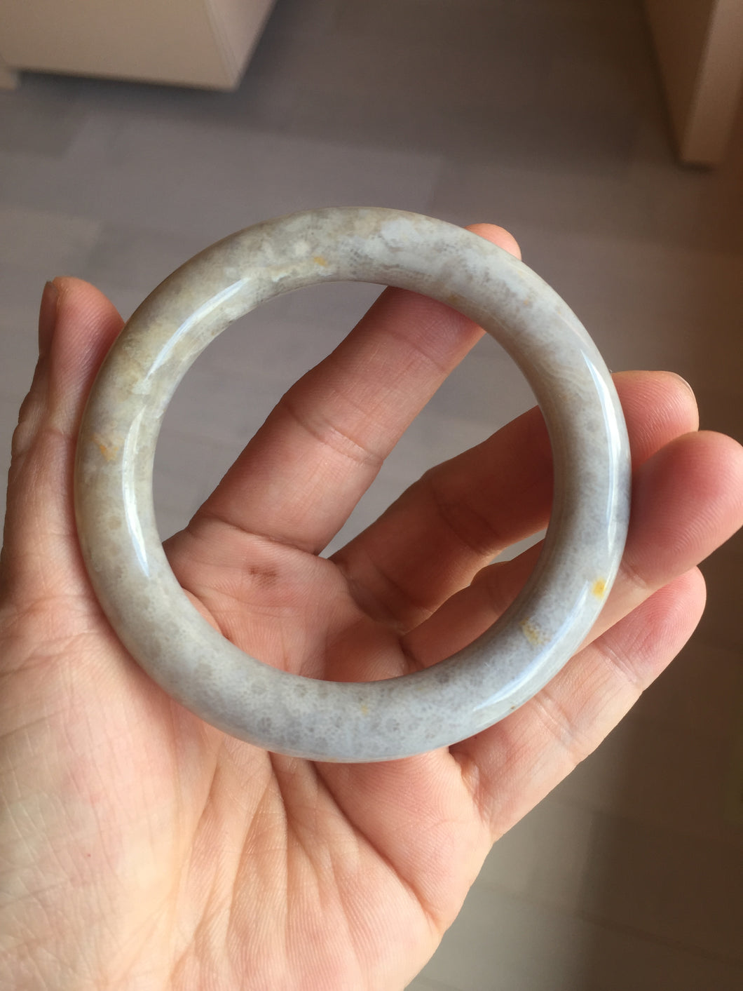 53.5mm 100% natural beige yellow white pale pink round cut a taste of the tropical Coral Jade (珊瑚玉) bangle SY124
