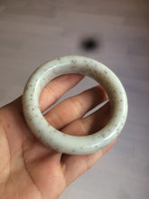 Load image into Gallery viewer, 51.8mm 100% Natural beige with black/brown flying dandelions Osmanthus fragrans cake nephrite Jade bangle HT93
