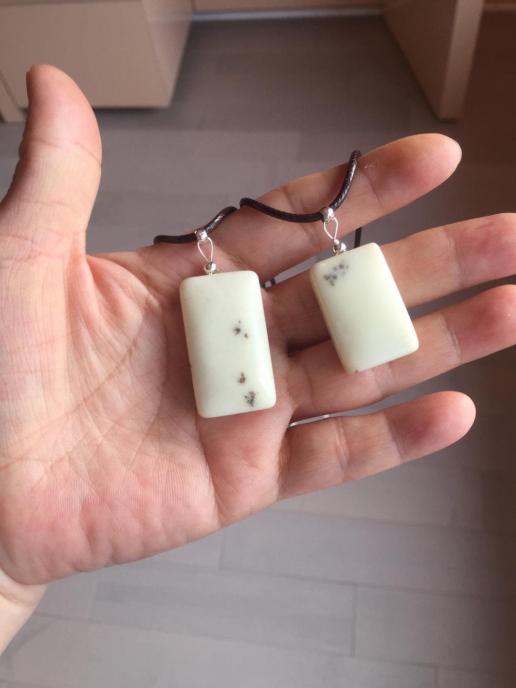 100% natural light yellow/brown soap shape square nephrite jade safe and sound pendant group HT37