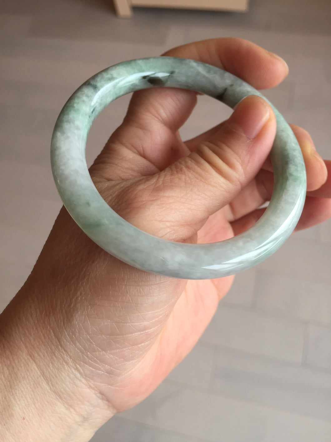 55.2mm certified 100% natural Type A light green with green floating flowers round cut jadeite jade bangle BS109-2524