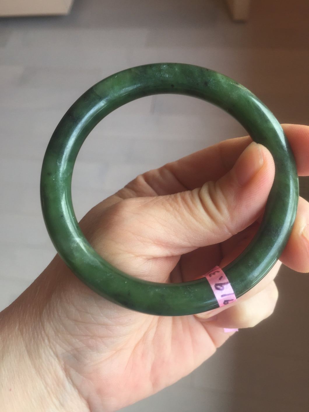 58.5mm 100% Natural dark green nephrite Jade (碧玉) round cut bangle G39