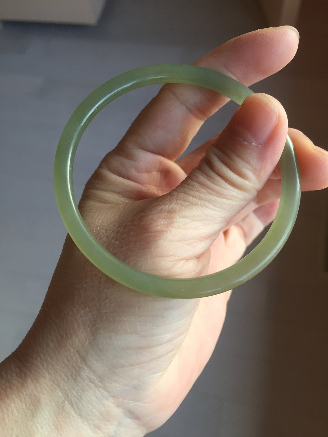 59mm Certified 100% Natural light green/yellow/gray slim round cut nephrite jade bangle HN34-9226