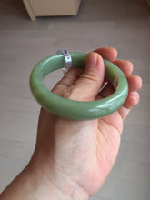 Load image into Gallery viewer, 55.5mm certified 100% Natural green/yellow nephrite Jade bangle HE17-8450
