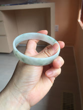 Load image into Gallery viewer, 68.3mm certified 100% natural Type A ligit green white with green floating flowers thin jadeite jade bangle AZ173-1027
