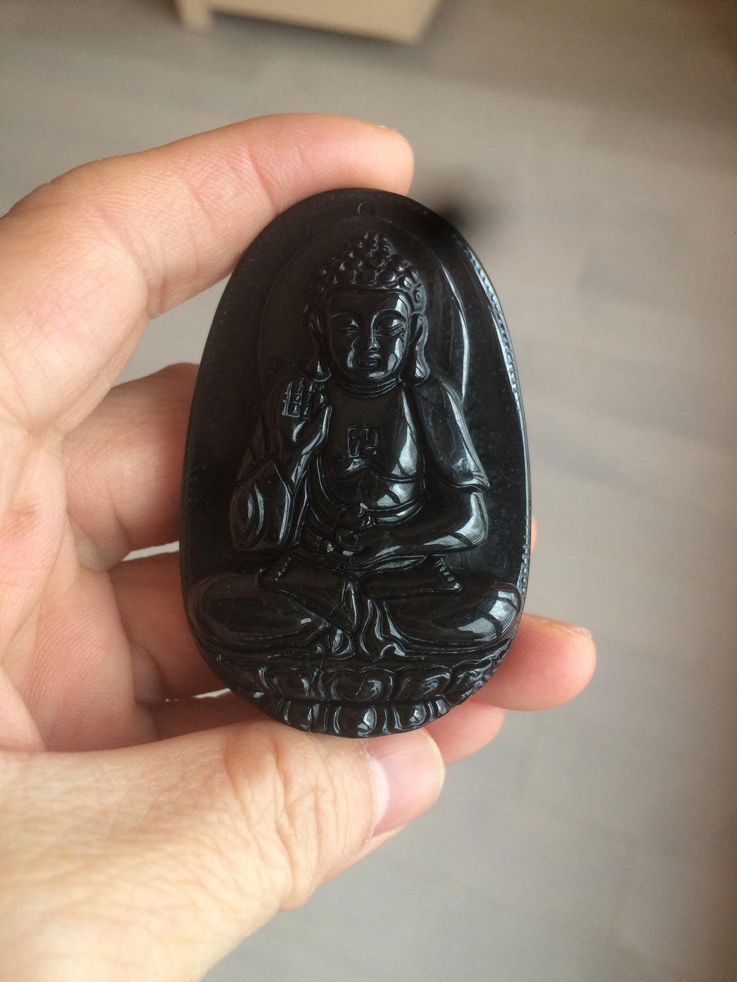 100% Natural type A black jadeite jade(墨翠， mocui) Guanyin pendant BG31-3