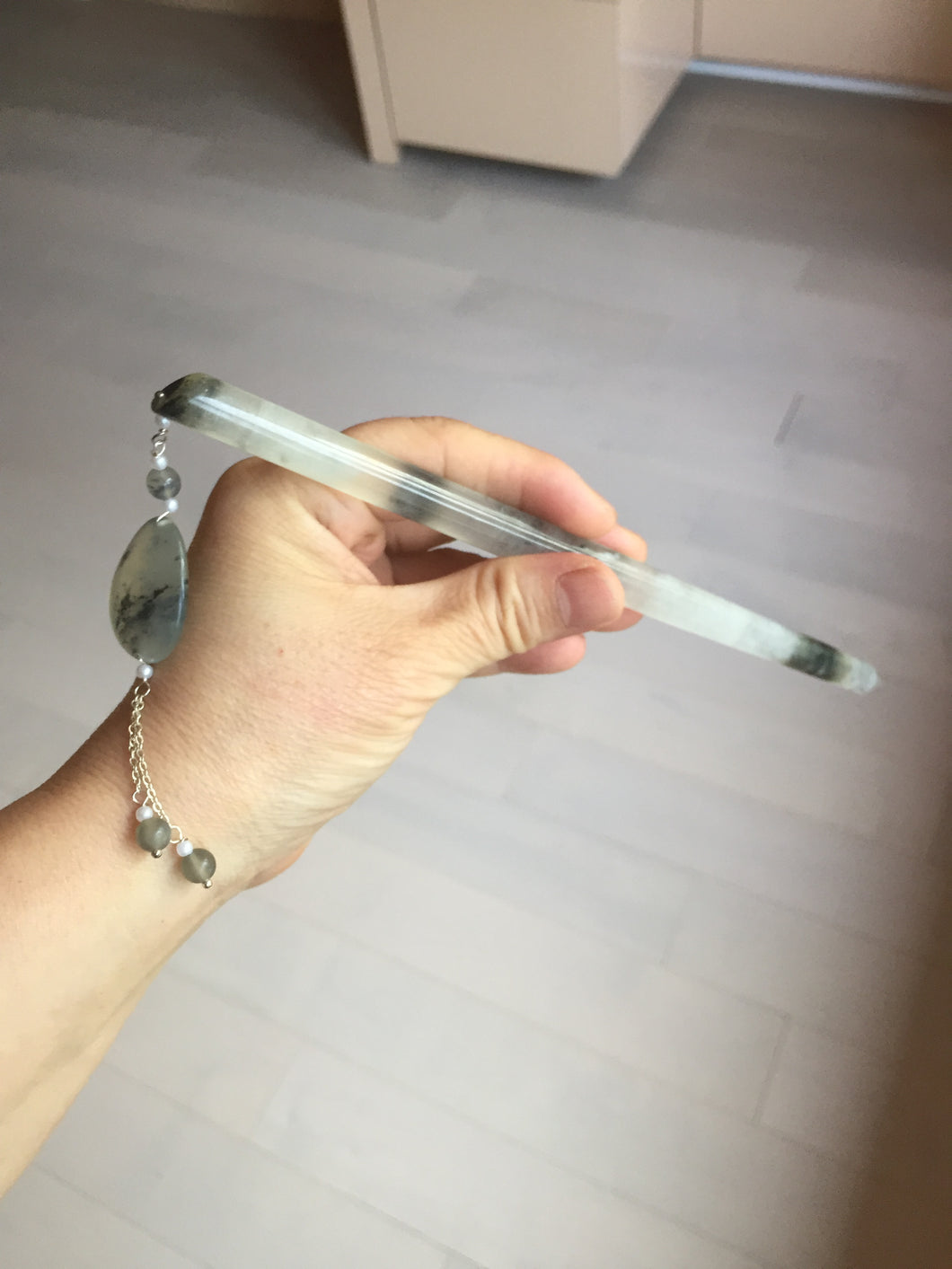 18.5cm 100% Natural icy watery black/clear (水墨) Xiu Jade Serpentine hairpin AW26