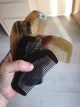 Load image into Gallery viewer, 10x5cm 100% Natural black brown yellow Buffalo Horn half moon Comb with flaws group NJ1
