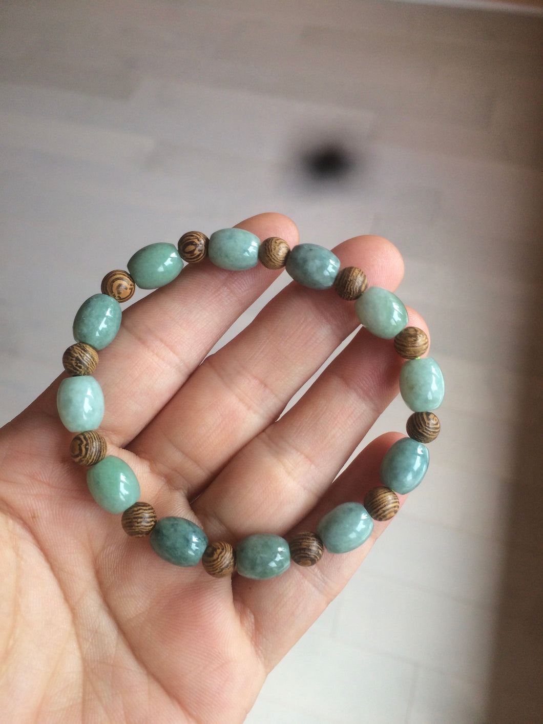 9.2x8.1mm 100% natural type A green jadeite jade olive shape(LU LU TONG) beads bracelet AZ23