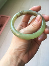 Load image into Gallery viewer, 55.5mm Certified Type A 100% Natural green yellow/sugar brown flying dandelions nephrite Jade bangle HN51-0488
