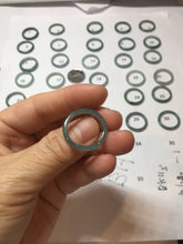 Load image into Gallery viewer, 17.5mm 7 1/4 100% natural type A icy watery green/blue icy watery Guatemala jadeite jade band ring group PJ33
