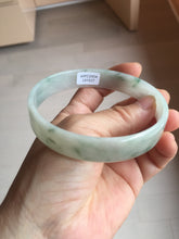 Load image into Gallery viewer, 68.3mm certified 100% natural Type A ligit green white with green floating flowers thin jadeite jade bangle AZ173-1027
