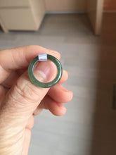 Load image into Gallery viewer, 100% natural type A ice watery oily dark green/gray/black(冰油青) jadeite jade band ring PB121
