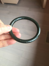 Load image into Gallery viewer, 61.5mm 100% Natural dark green/black meteorite Stellar Night sky slim round cut nephrite bangle HN61-0753
