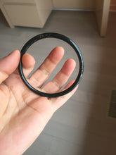 Load image into Gallery viewer, 61mm 100% Natural dark green/black meteorite Stellar Night sky skinny round cut nephrite bangle HN76-8699
