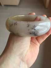 Load image into Gallery viewer, 61mm 100% natural beige/yellow/gary/brown with floating seaweeds chubby Quartzite (Shetaicui jade) bangle XY119
