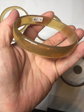 Load image into Gallery viewer, 66.7-71.1mm 100% Natural black brown beige thin Buffalo Horn bangle group AW10
