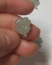 Load image into Gallery viewer, 100% natural type A legit green/yellow four-leaf clover jadeite jade pendants BG46
